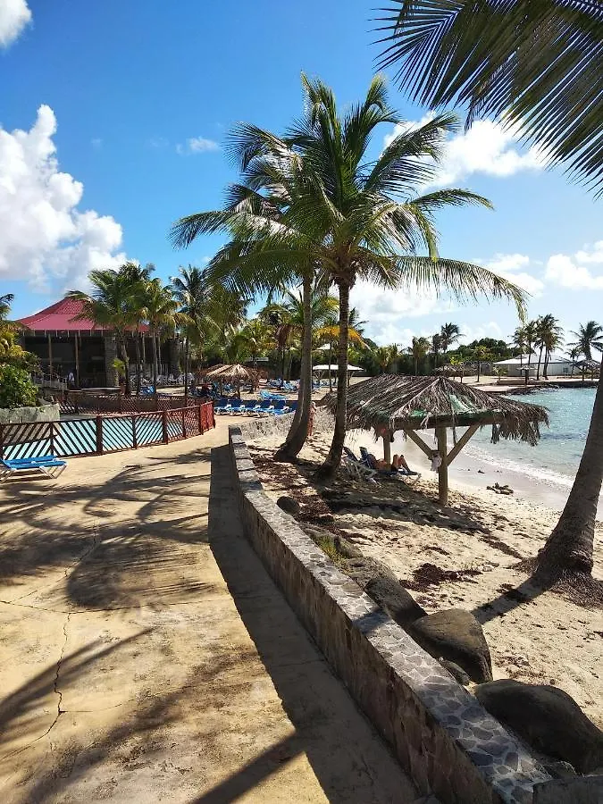 Studio Avec Grande Piscine, Plage Cannelle Caraibes Saint-François Apartman